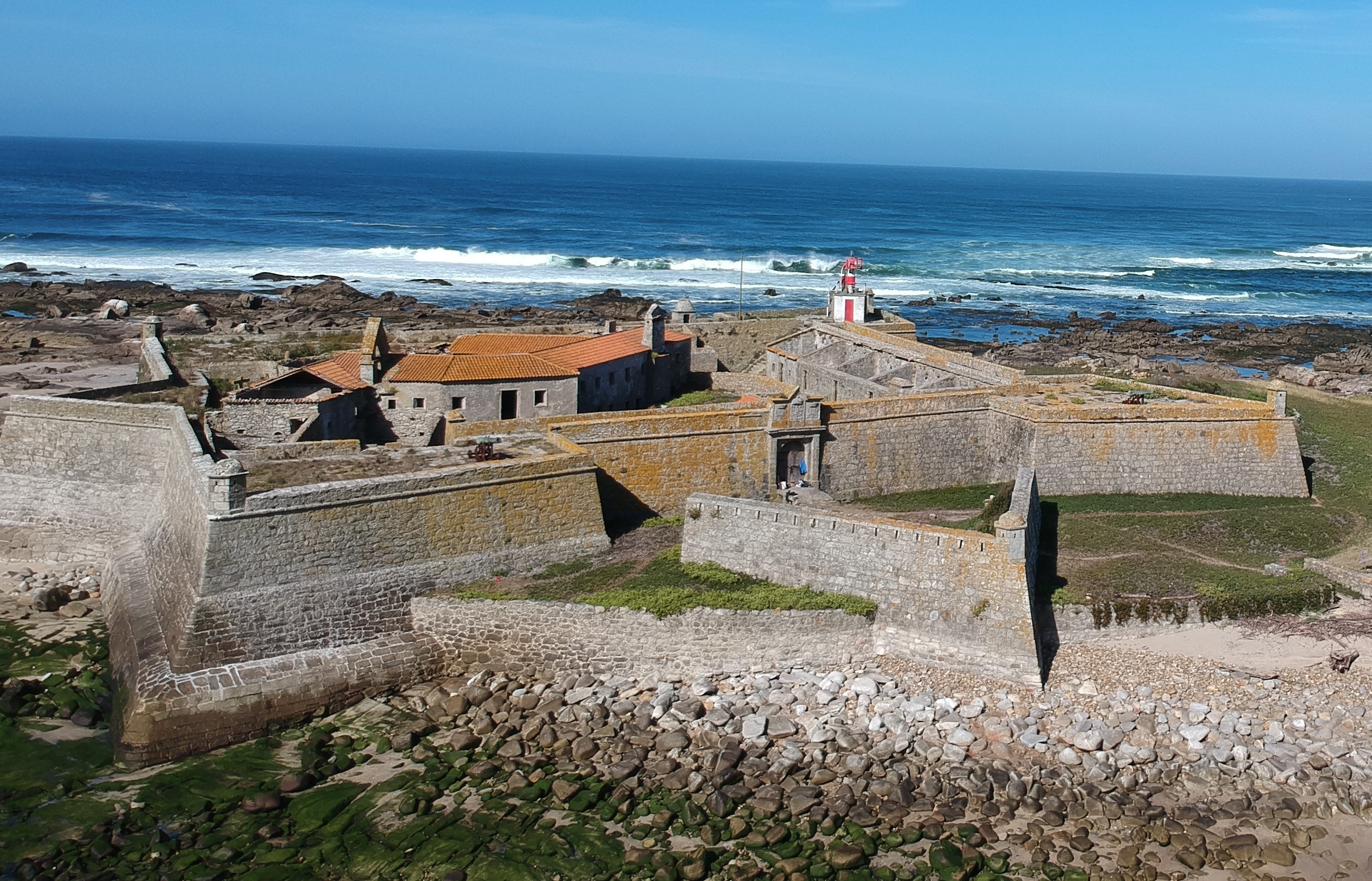 Aerial_photograph_of_Forte_da_Ínsua